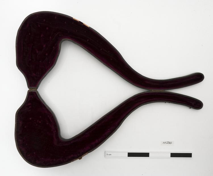 Image of pipe case