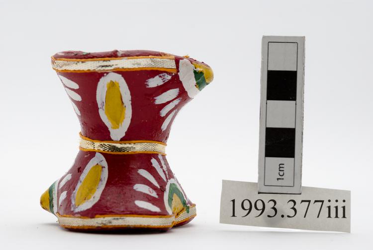 General view of whole of Horniman Museum object no 1993.377iii
