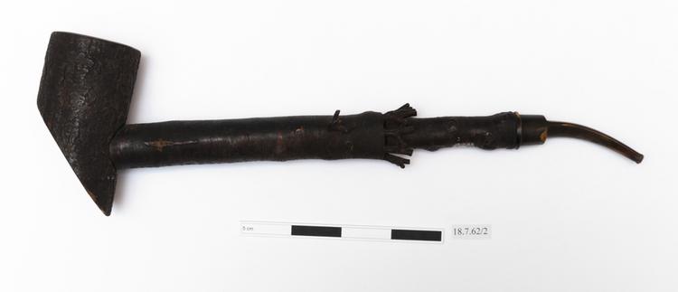 General view of whole of Horniman Museum object no 18.7.62/2
