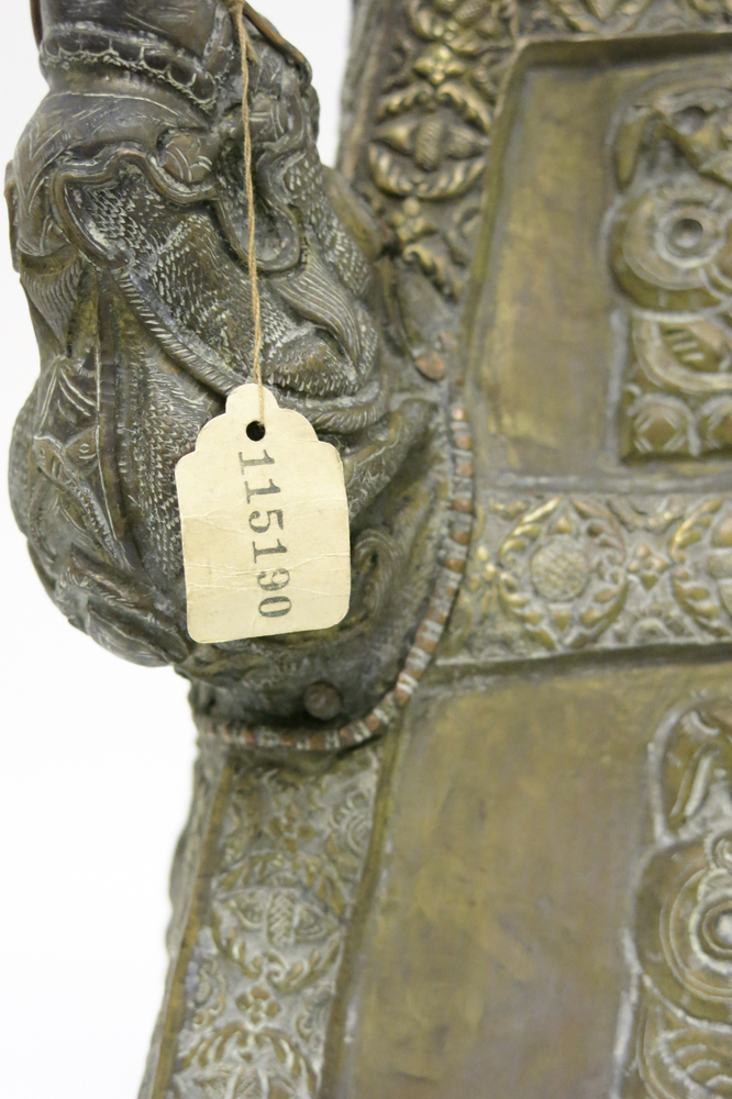 Detail view of label of Horniman Museum object no 1982.168