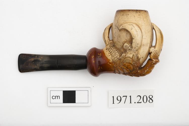 General view of whole of Horniman Museum object no 1971.208
