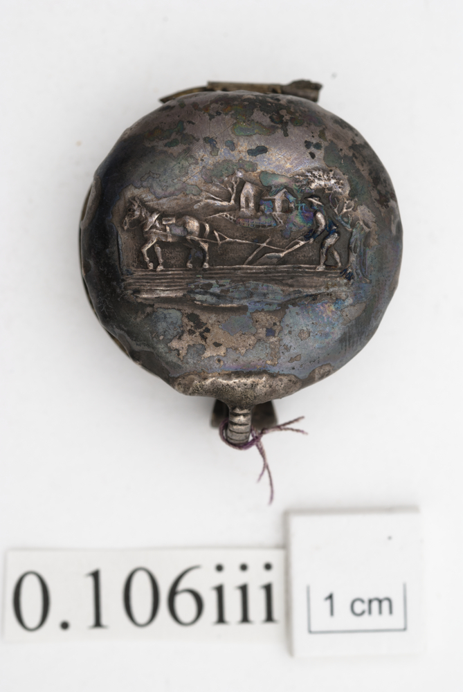 Top view of whole of Horniman Museum object no 0.106iii