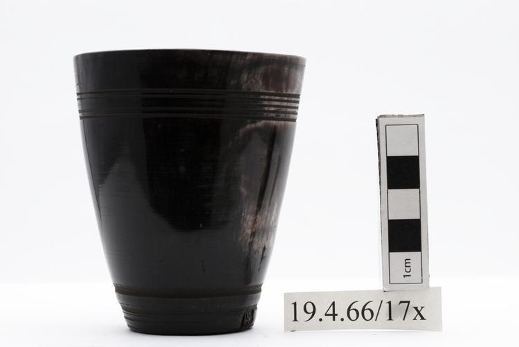 Image of cup (containers)