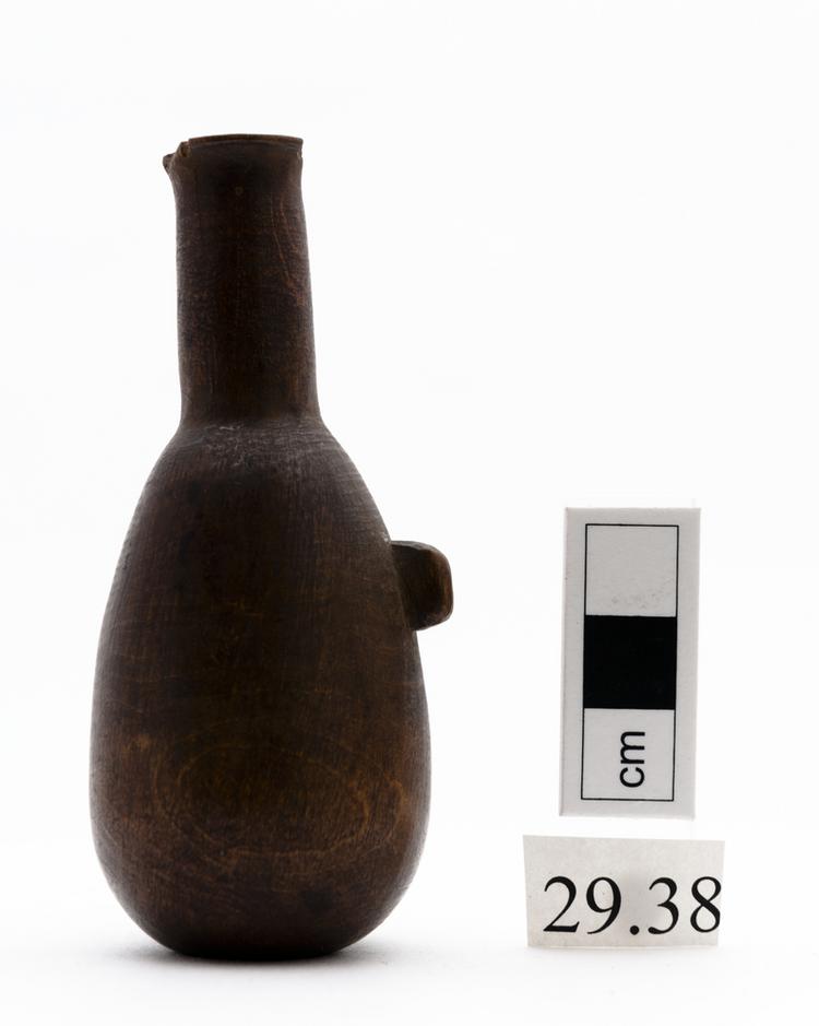 General view of whole of Horniman Museum object no 29.38