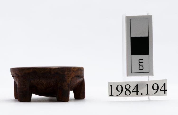 General view of whole of Horniman Museum object no 1984.194