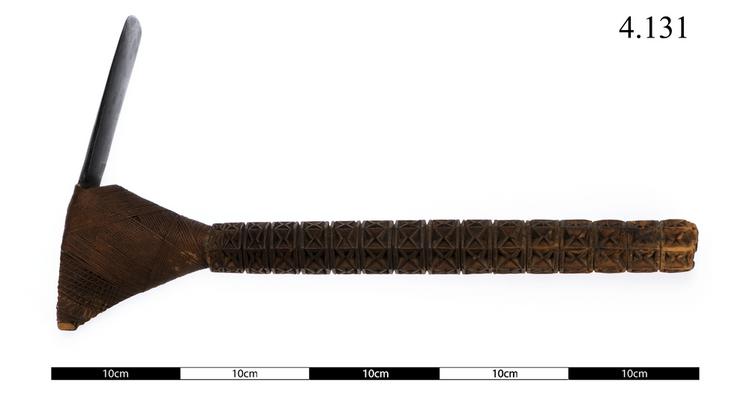 General view of whole of Horniman Museum object no 4.131
