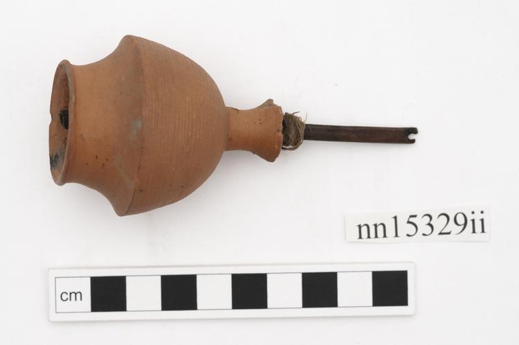 image of water pipe; pipe bowl (pipe (narcotics & intoxicants: smoking))