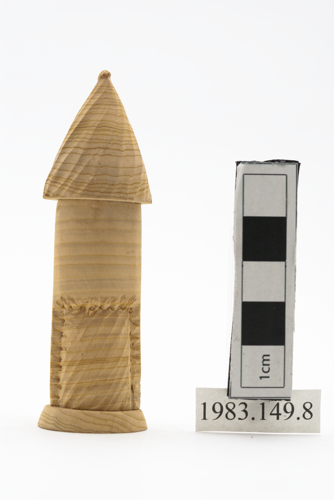 Frontal view of whole of Horniman Museum object no 1983.149.8