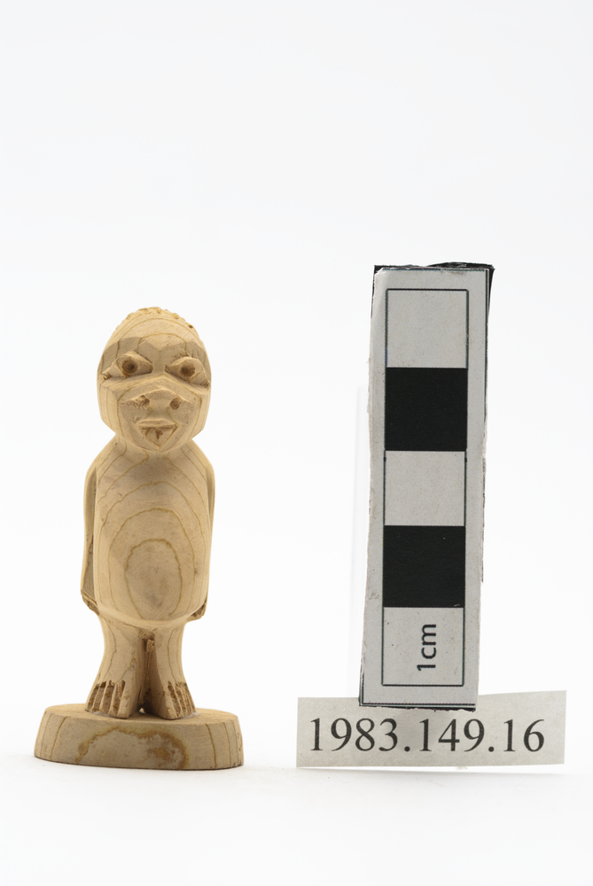 Frontal view of whole of Horniman Museum object no 1983.149.16