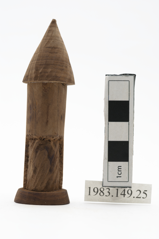 Frontal view of whole of Horniman Museum object no 1983.149.25