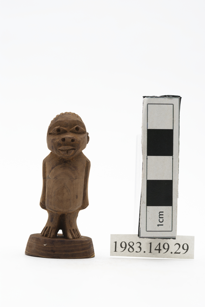 Frontal view of whole of Horniman Museum object no 1983.149.29