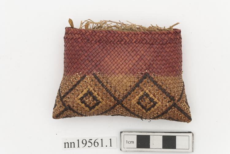Image of pouch (containers)
