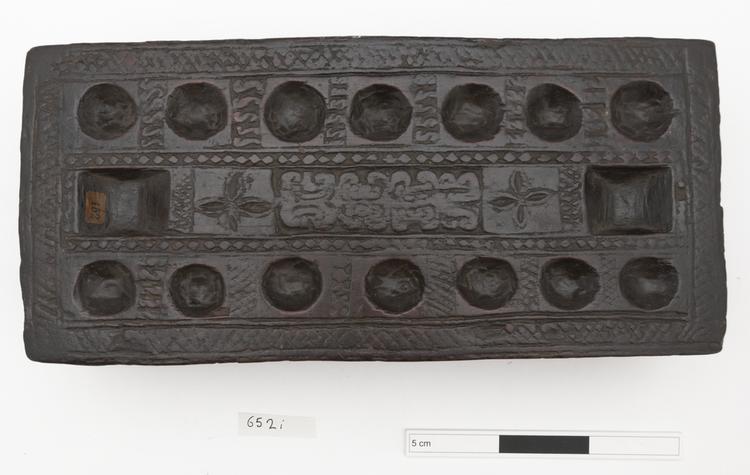 Top view of whole of Horniman Museum object no 652i