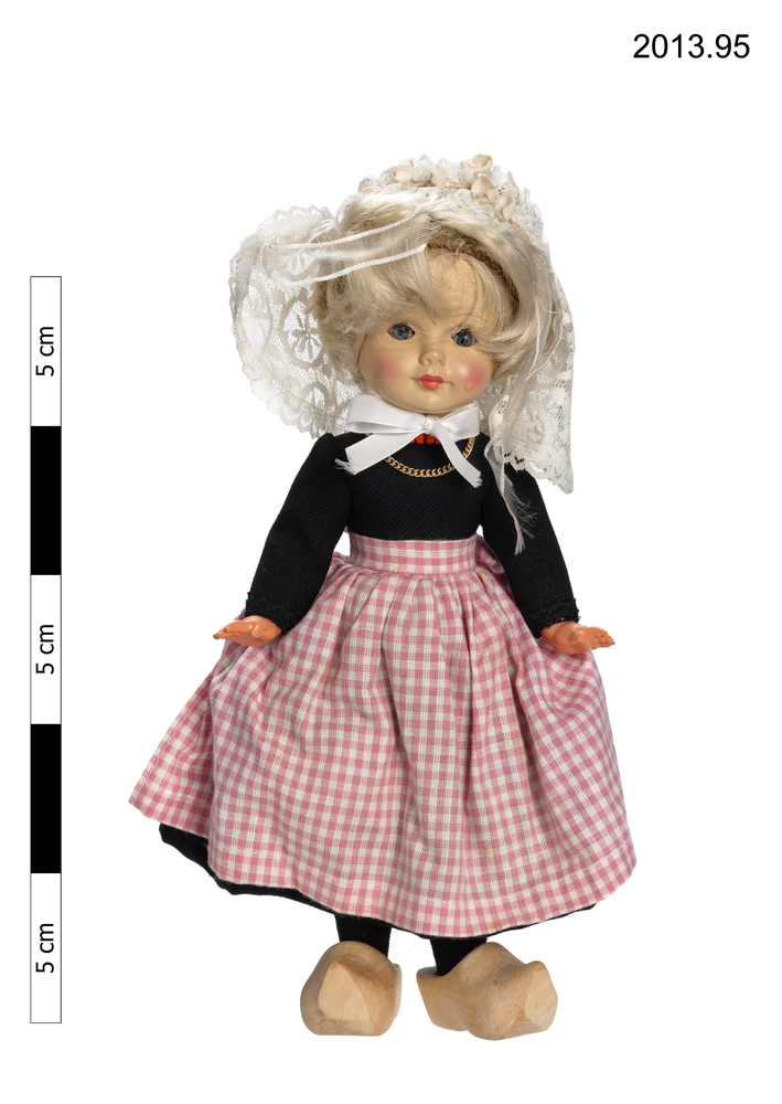 doll (pastimes: toys)