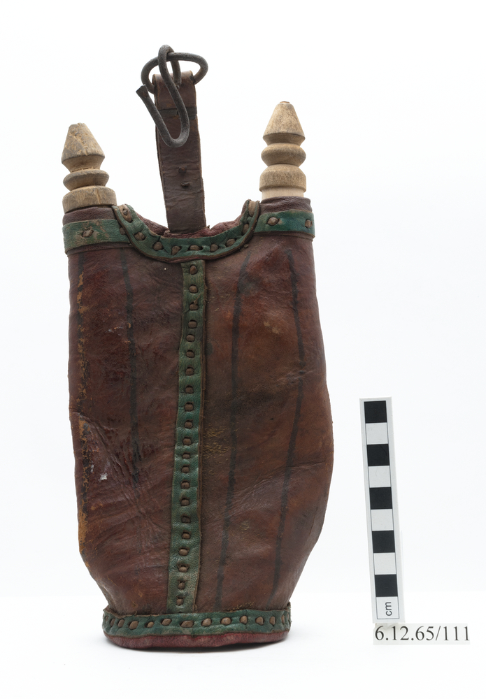 General view of whole of Horniman Museum object no 6.12.65/111
