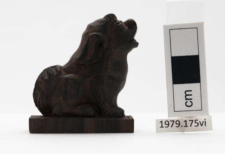 Right side of whole of Horniman Museum object no 1979.175vi