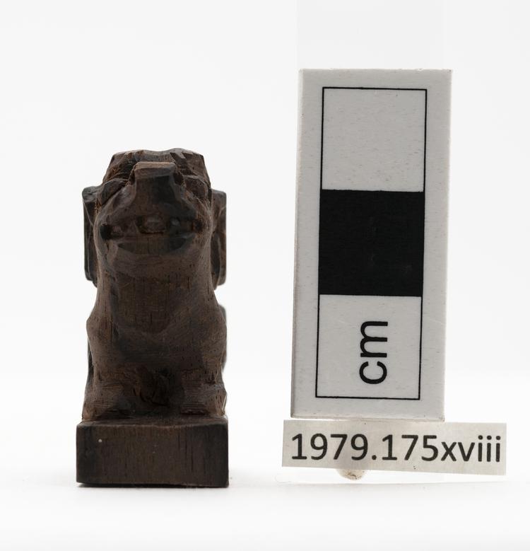 Front view of whole of Horniman Museum object no 1979.175xviii