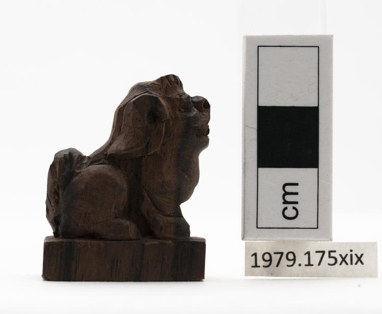 Right side of whole of Horniman Museum object no 1979.175xix