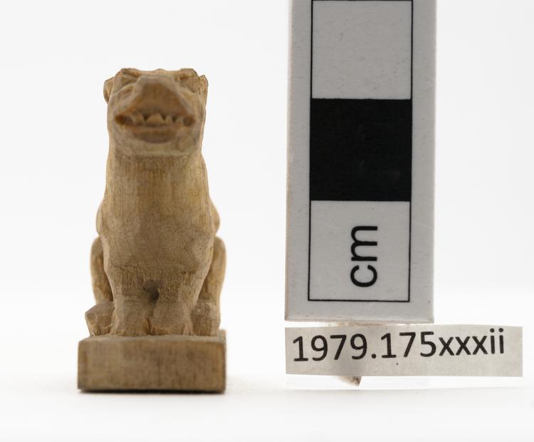 Front view of whole of Horniman Museum object no 1979.175xxxii