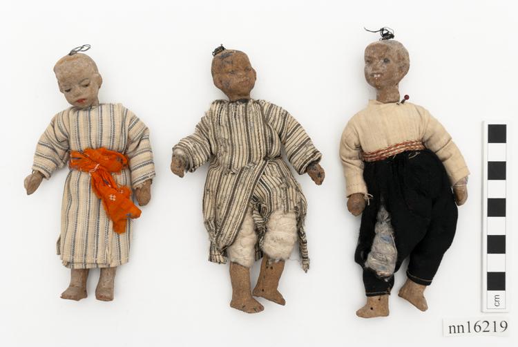 Image of dolls (pastimes: toys)