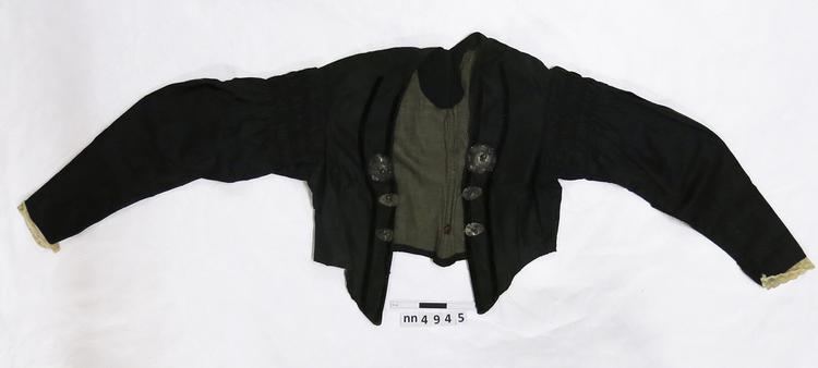 jacket (clothing: outerwear)