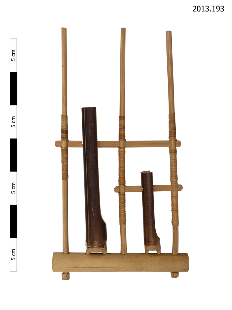 angklung; sliding rattle; frame rattle