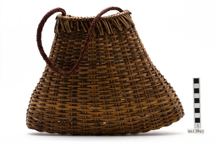 Image of basket (containers)