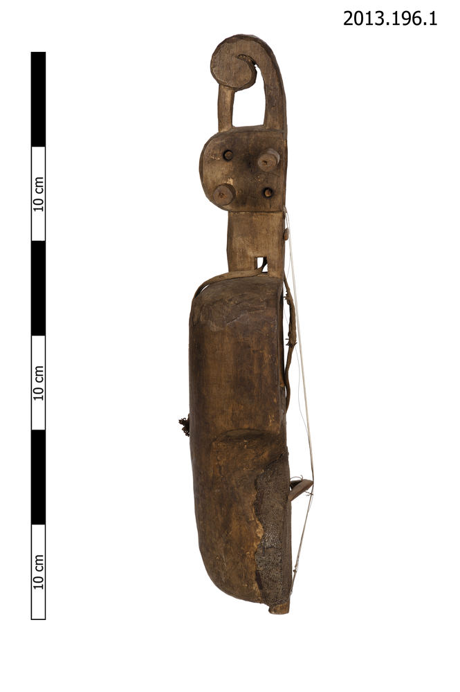 Lateral view from right of whole of Horniman Museum object no 2013.196.1