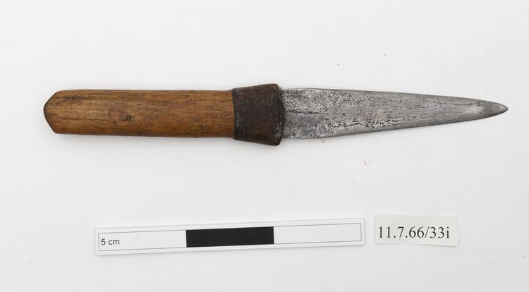 hunting knife (knife (hunting, fishing & trapping)) - Horniman Museum and  Gardens