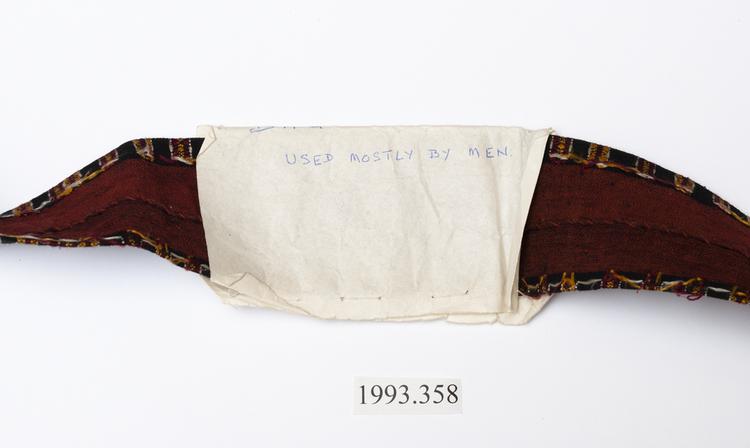 General view of label of Horniman Museum object no 1993.358