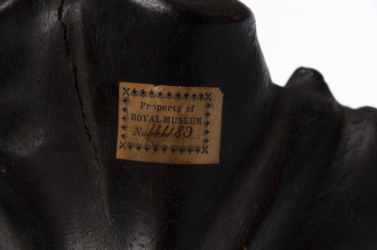 Detail view of label of Horniman Museum object no 27.4.61/40