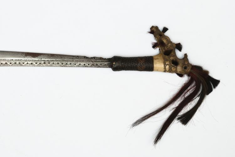 Detail view of hilt of Horniman Museum object no 29.259i