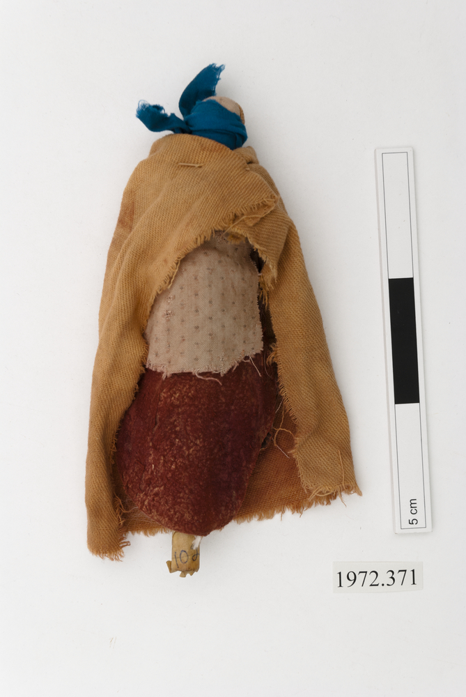 General view of whole of Horniman Museum object no 1972.371