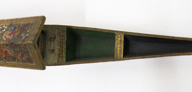 General view of whole of Horniman Museum object no 1916.1