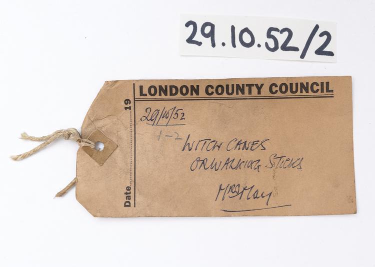 Detail of label of Horniman Museum object no 29.10.52/2