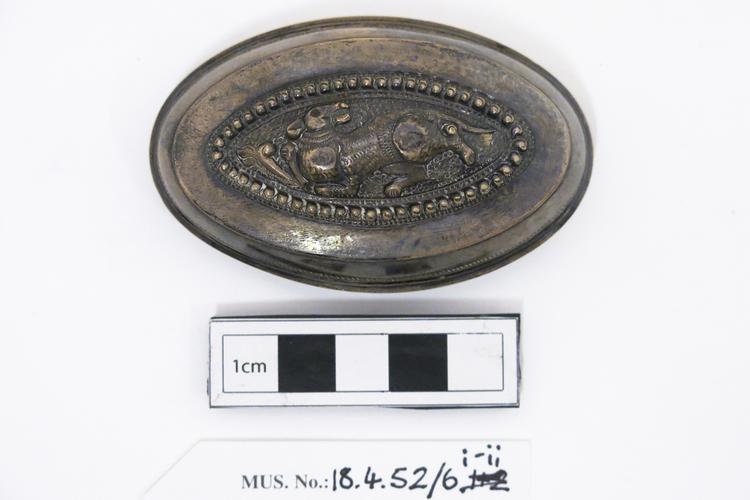 General view of whole of Horniman Museum object no 18.4.52/6.2