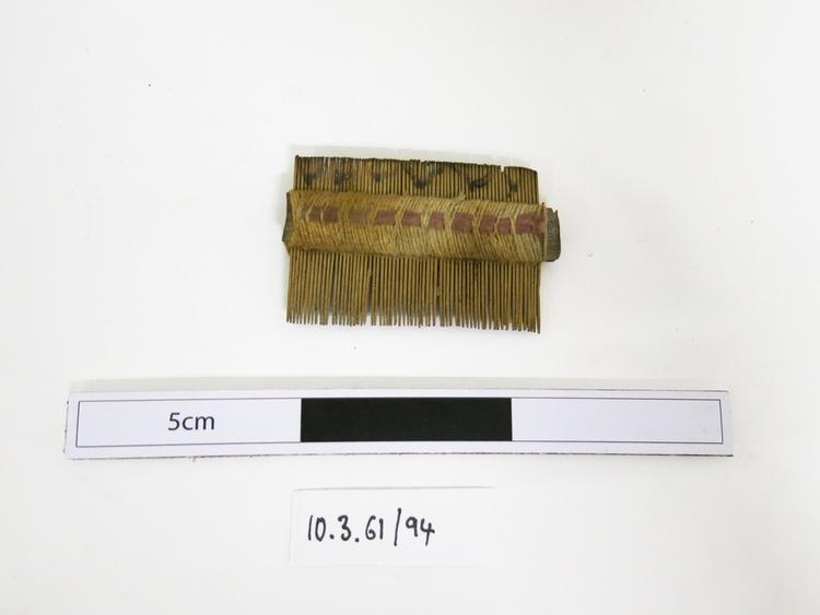 Frontal view of whole of Horniman Museum object no 10.3.61/94