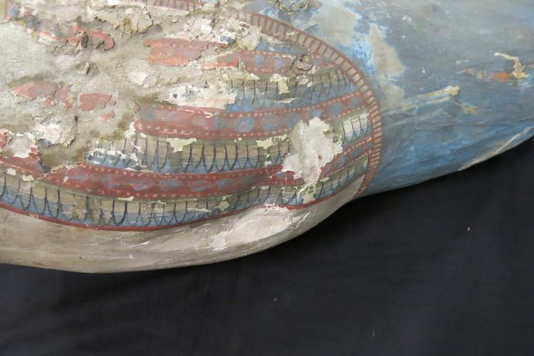 Left side of detail of shoulder of Horniman Museum object no nn16390