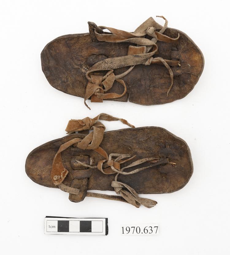 Image of sandals (clothing: footwear)