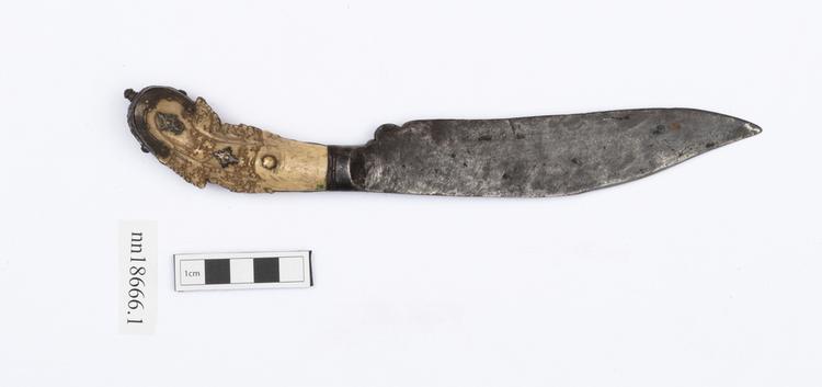 Image of knife (weapons: edged)