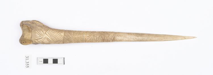 Image of ceremonial weapon; dagger (weapon (currency & wealth))