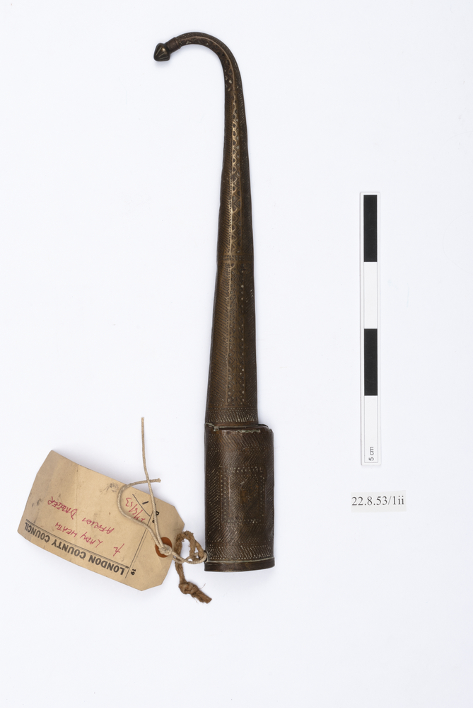 General view of whole of Horniman Museum object no 22.8.53/1ii