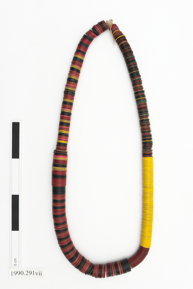 image of necklace (neck ornament (personal adornment))