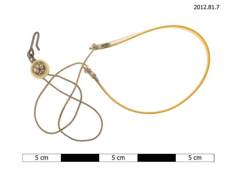 Image of 422.211.2-71 Individual reedpipes with cylindrical bore, with fingerholes and keys