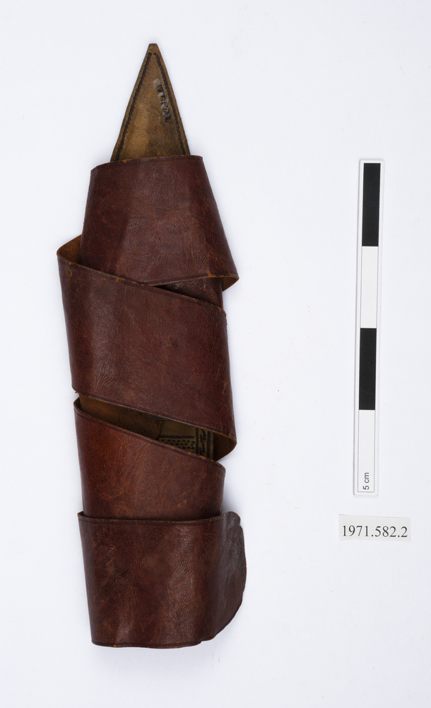 Image of dagger sheath (sheath (weapons: accessories))