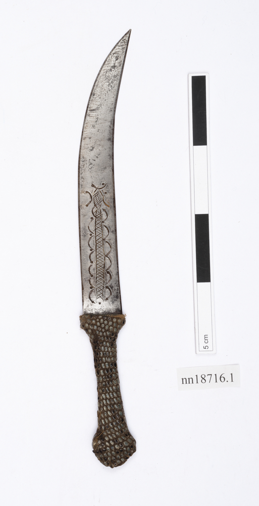 knife (weapons: edged)
