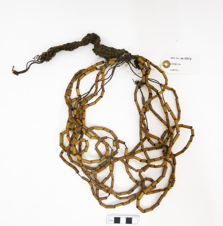 Image of necklet (neck ornaments (personal adornment))
