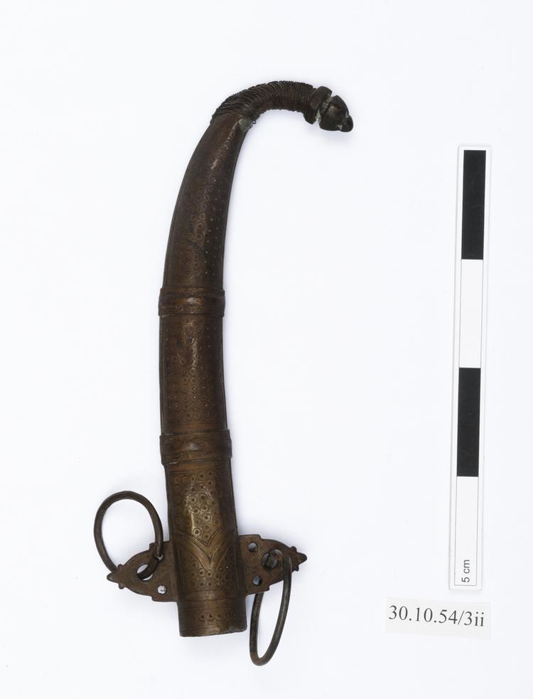 General view of whole of Horniman Museum object no 30.10.54/3ii