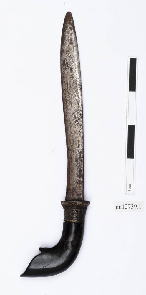 Image of knife (weapons: edged)