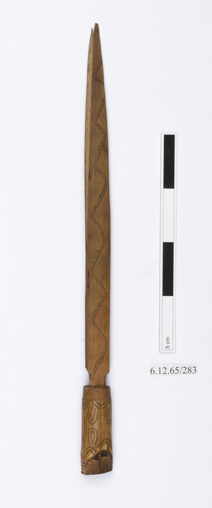 dagger (weapons: edged)